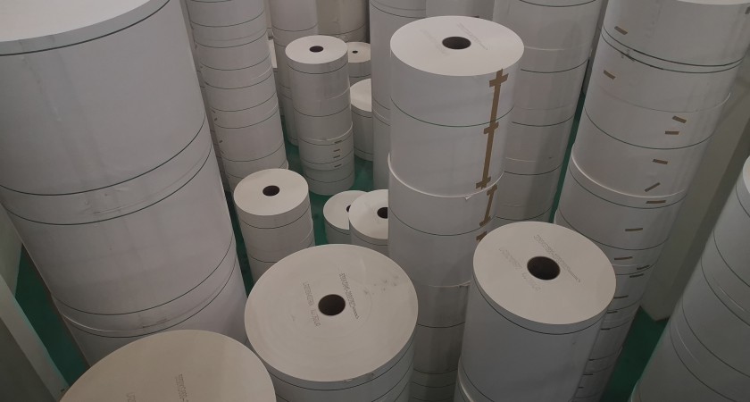 哪些行業(yè)使用牛皮紙？牛皮紙的生產(chǎn)技術(shù)有哪些流程？